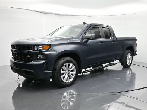 Certified 2021 Chevrolet Silverado 1500 Custom image 1