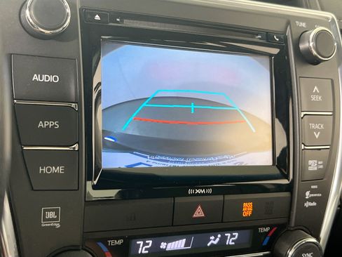 Used 2016 Toyota Camry XLE FWD image 13