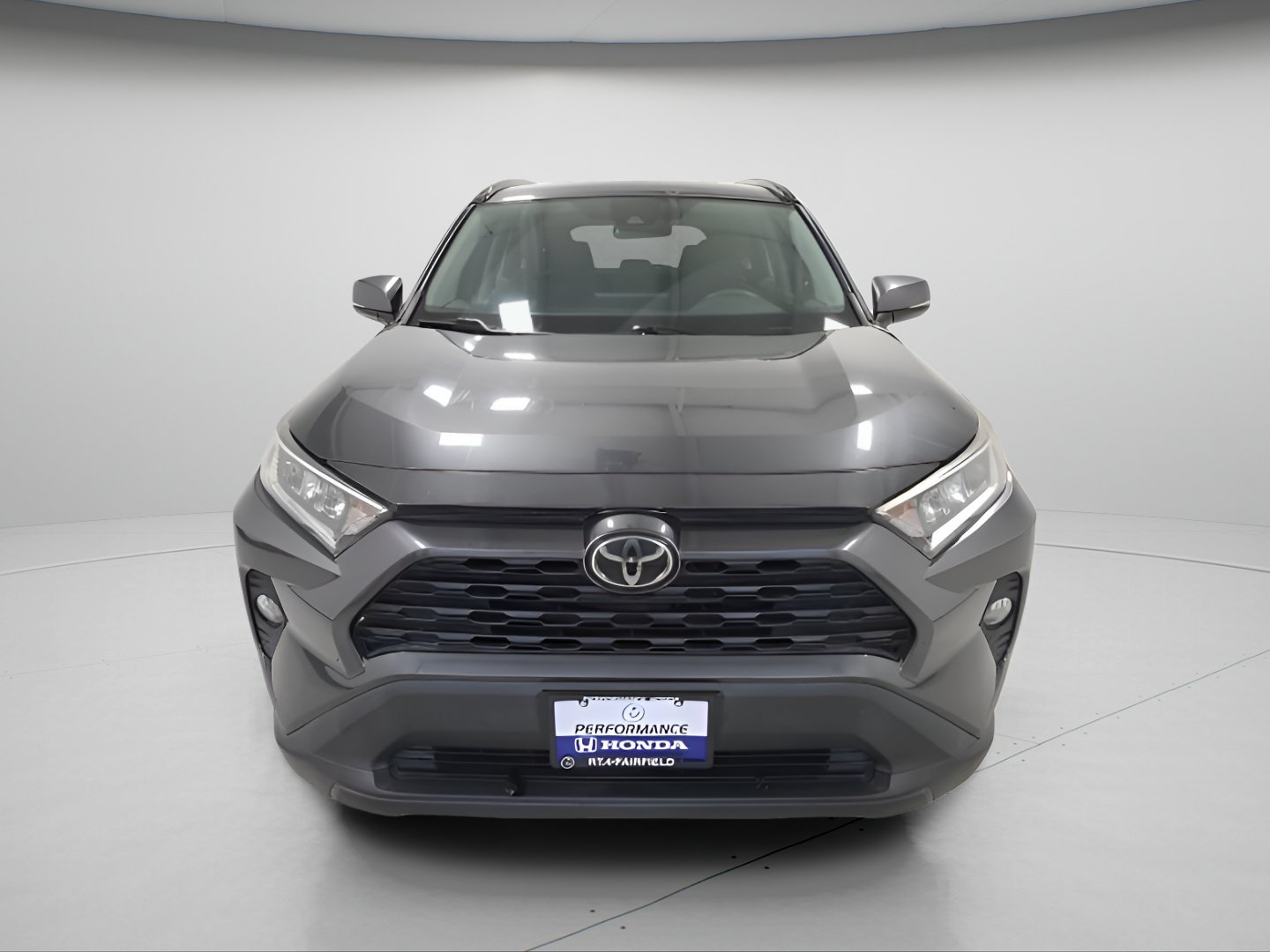 Used 2020 Toyota RAV4 XLE AWD/4WD image 2