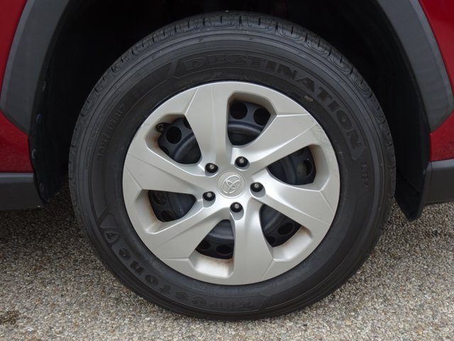 Used 2019 Toyota RAV4 LE w/ All Weather Liner Package AWD/4WD image 26