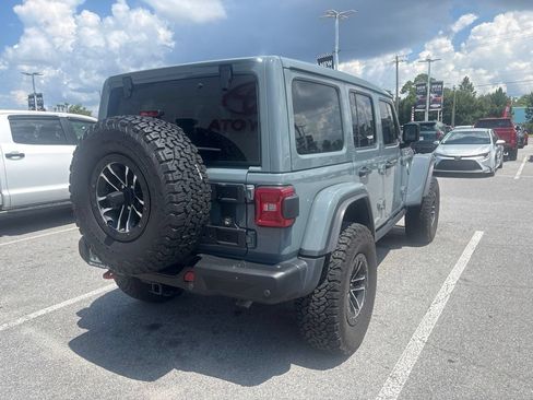 Used 2024 Jeep Wrangler Unlimited Rubicon AWD/4WD image 7