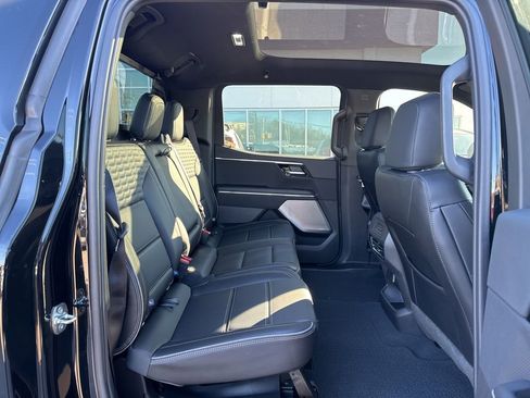 New 2025 GMC Sierra EV Denali image 29