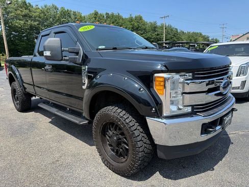 Used 2017 Ford F250 XL w/ Power Equipment Group AWD/4WD image 15