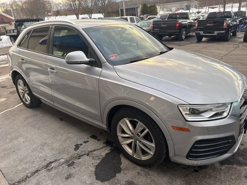 Used 2018 Audi Q3 2.0T Premium image 11
