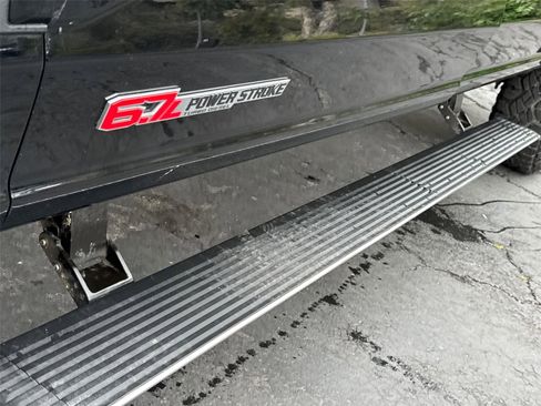 Used 2023 Ford F250 Lariat w/ Tremor Off-Road Package image 9