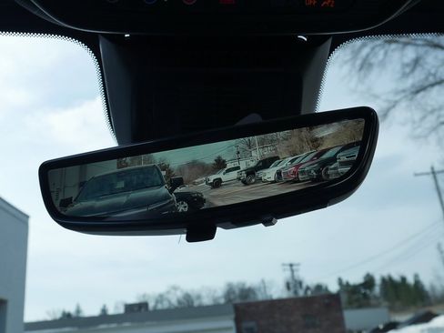 New 2026 Chevrolet Equinox LT image 17