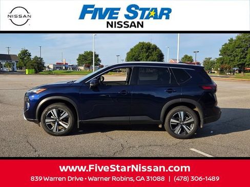 Used 2024 Nissan Rogue SL w/ SL Premium Package AWD/4WD image 4