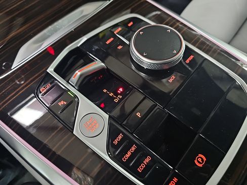 New 2026 BMW X5 sDrive40i w/ Climate Comfort Package image 25