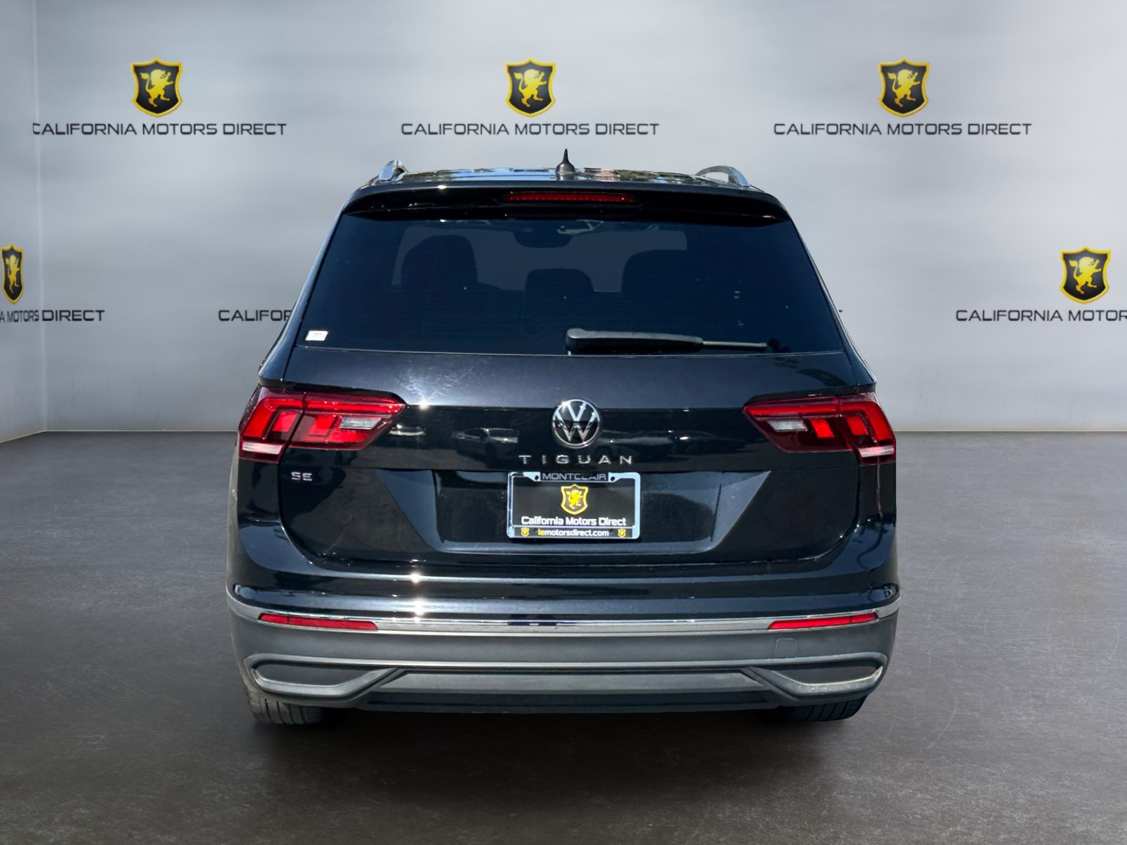 Used 2023 Volkswagen Tiguan SE FWD image 4