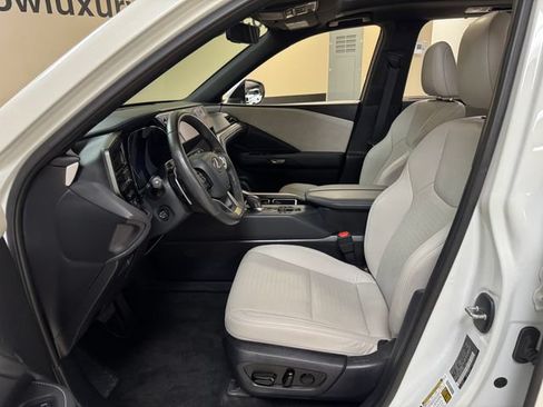 Used 2025 Lexus TX 350 AWD w/ Technology Package image 8