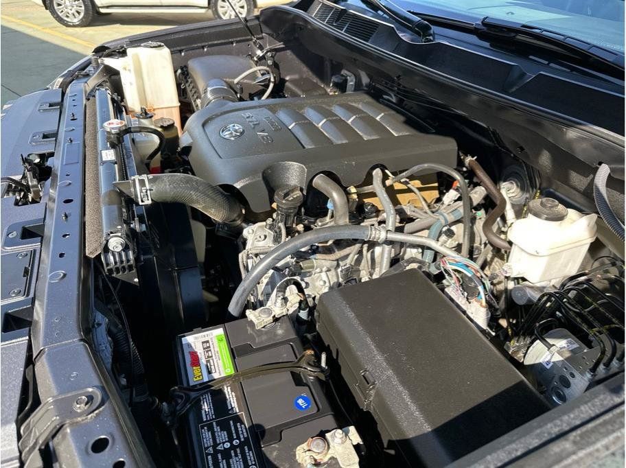 Used 2018 Toyota Tundra SR5 w/ TRD Sport Package AWD/4WD image 21