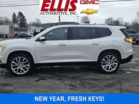 Used 2024 GMC Acadia Denali w/ Super Cruise Package image 4