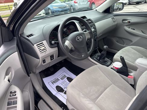 Used 2013 Toyota Corolla L FWD image 6