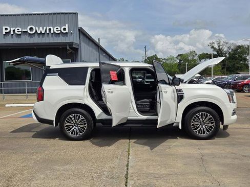 Certified 2025 Nissan Armada SL AWD/4WD image 13