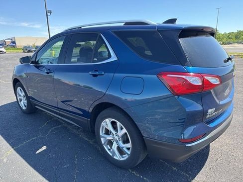 Used 2019 Chevrolet Equinox LT w/ Sun & Navigation Package AWD/4WD image 6
