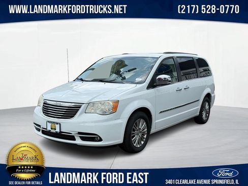 Used 2015 Chrysler Town & Country Touring-L w/ Driver Convenience Group FWD image 1