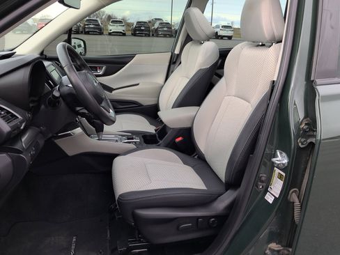Used 2024 Subaru Forester Premium image 10