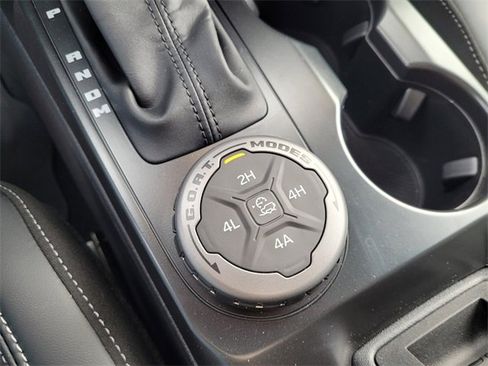 Used 2025 Ford Bronco Outer Banks w/ Sasquatch Package image 24