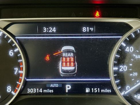 Used 2024 Nissan Pathfinder SL AWD/4WD image 19