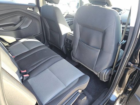 Used 2017 Ford Escape SE w/ SE Cold Weather Package image 32