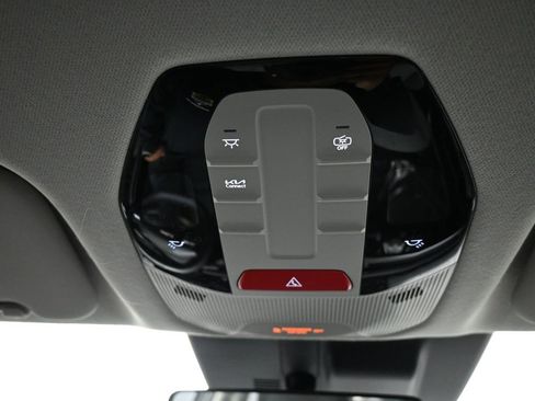 Certified 2025 Kia K4 LX image 17