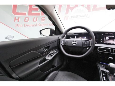 New 2026 Nissan Sentra SR w/ SR Premium Package image 6