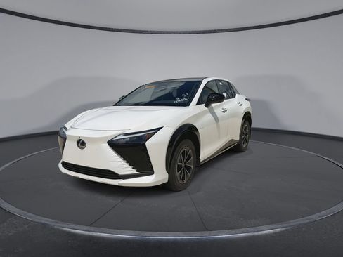 Used 2026 Lexus RZ 350e 2WD w/ Convenience Package image 4