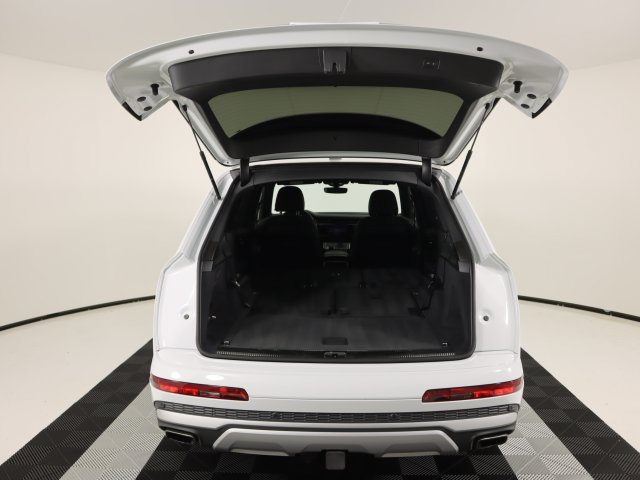 Certified 2025 Audi Q7 3.0T Prestige w/ Prestige Package AWD/4WD image 26