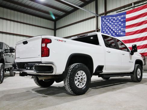 Used 2023 Chevrolet Silverado 2500 LT w/ Convenience Package AWD/4WD image 10