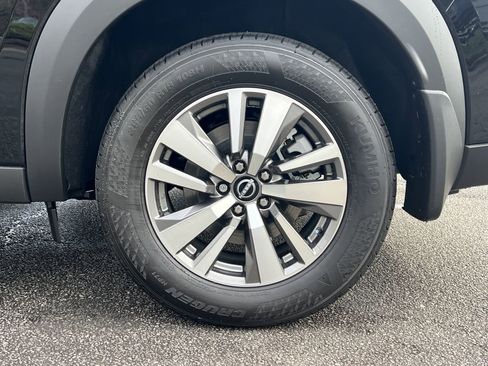 New 2026 Nissan Pathfinder SL image 28