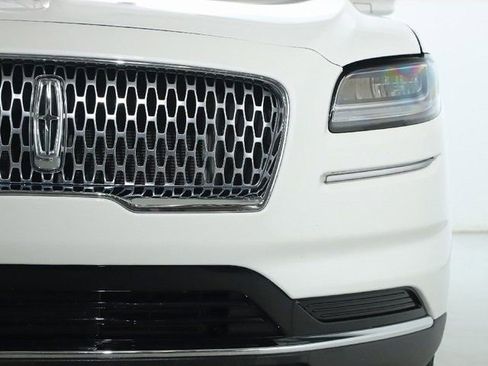 Certified 2023 Lincoln Nautilus AWD image 8