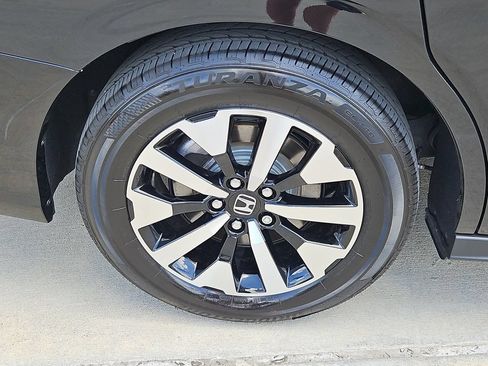 Certified 2026 Honda Odyssey EX-L image 10