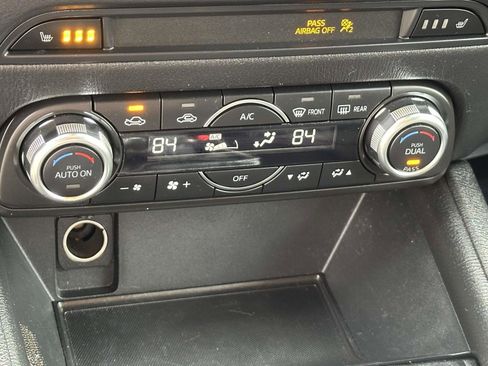 Used 2018 MAZDA CX-5 Touring image 11