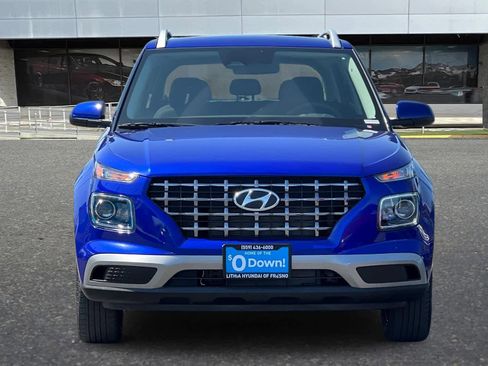 New 2025 Hyundai Venue SEL image 10