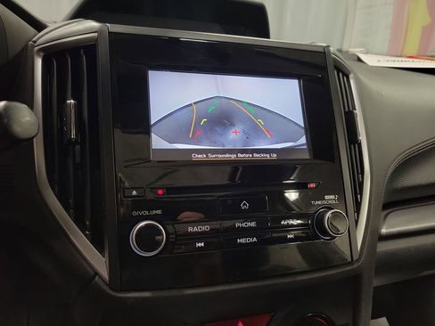 Used 2019 Subaru Forester Premium image 18