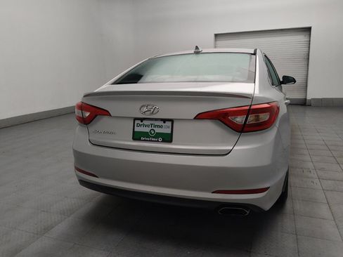 Used 2017 Hyundai Sonata SE FWD image 7