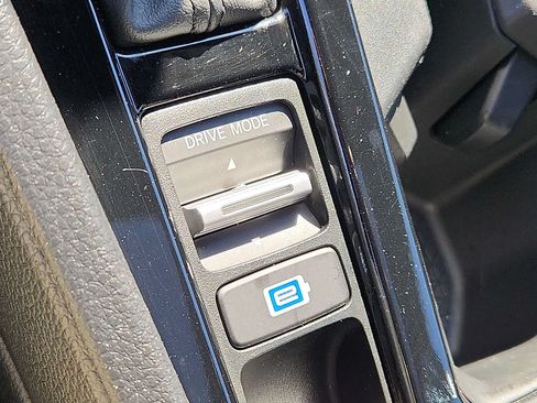 Used 2025 Honda Accord Sport image 25