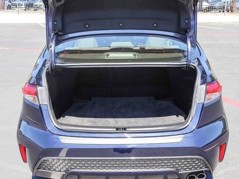 Used 2012 Toyota Prius Three FWD image 32