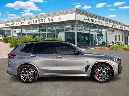 Used 2025 BMW X5 M60i image 4