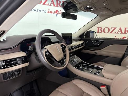 Used 2023 Lincoln Aviator Reserve w/ Equipment Group 201A RWD image 12