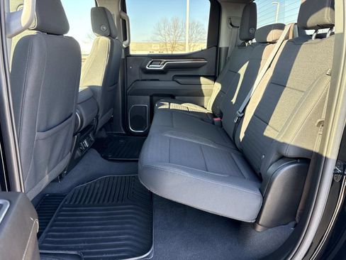 Used 2023 Chevrolet Silverado 1500 LT image 22