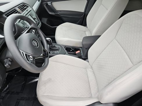 Used 2020 Volkswagen Tiguan S FWD image 5
