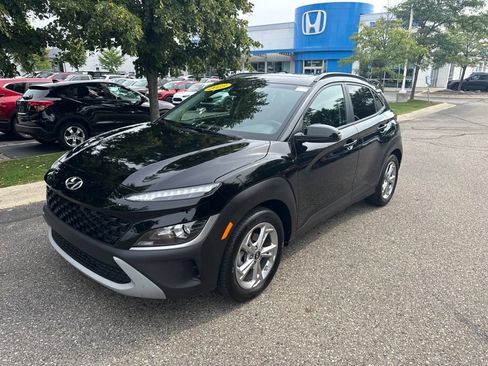 Used 2023 Hyundai Kona SEL w/ Convenience Package FWD image 1
