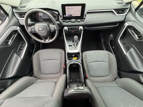 Used 2025 Toyota RAV4 XLE w/ Convenience Package AWD/4WD image 25