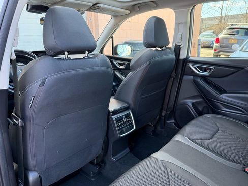 Used 2022 Subaru Forester Premium image 21