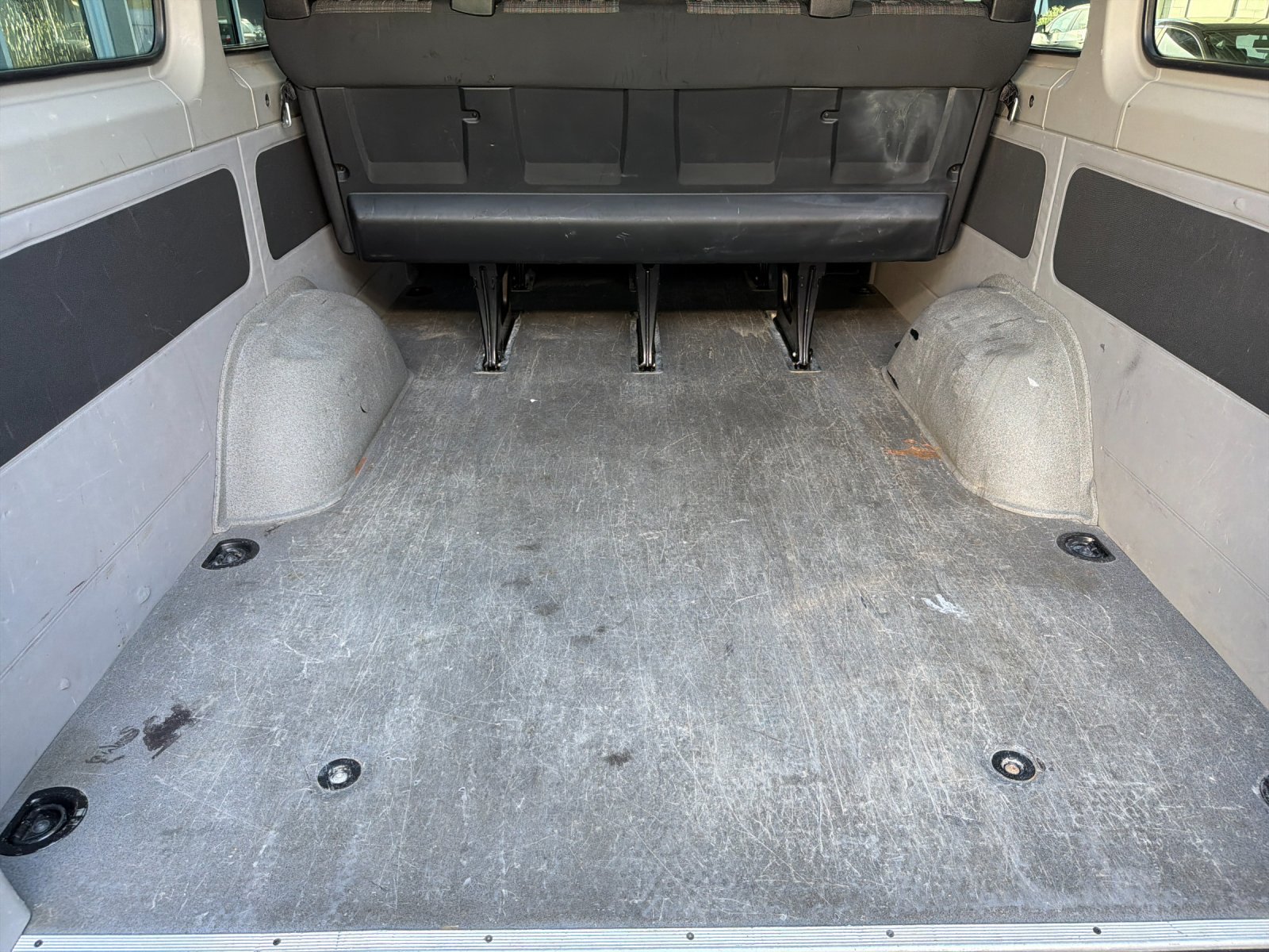Used 2015 Mercedes-Benz Sprinter 2500 image 14