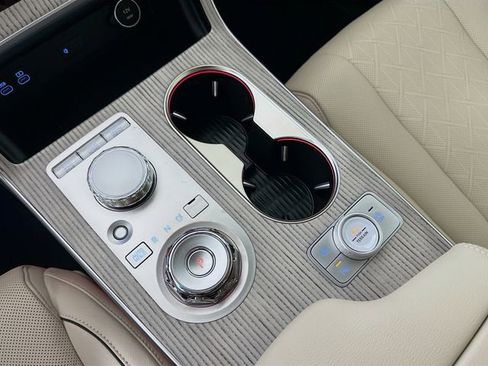 Certified 2026 Genesis GV80 2.5T Advanced image 15