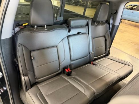 Used 2023 GMC Sierra 1500 Denali AWD/4WD image 32