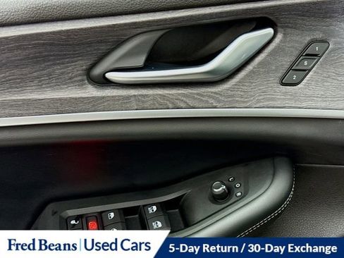 Used 2022 Jeep Grand Cherokee L Limited image 19