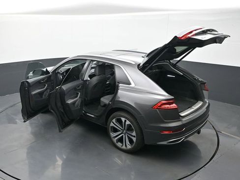 Used 2019 Audi Q8 Premium Plus w/ Premium Plus AWD/4WD image 28